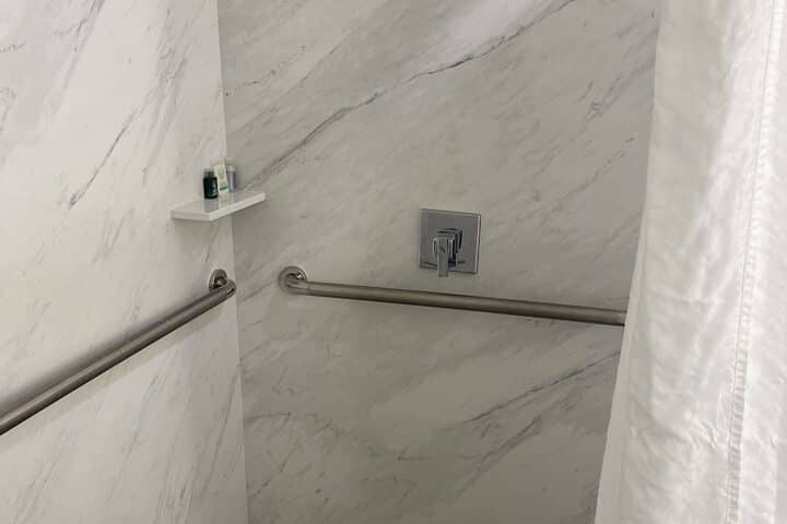 Room 52 of 60