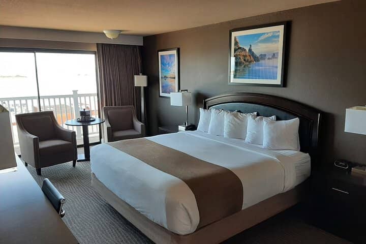 Room 5 of 60
