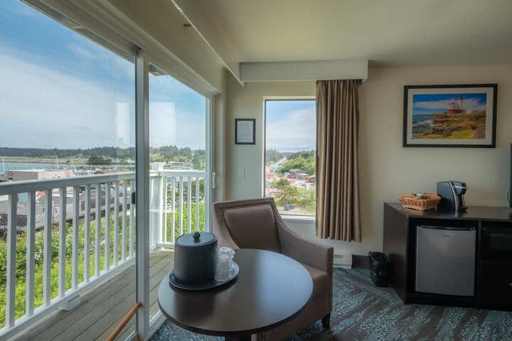 Room 15 of 60