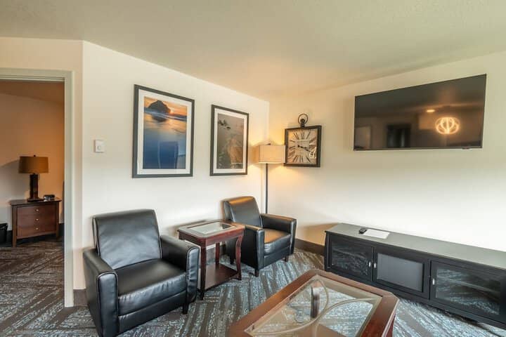 Room 34 of 60